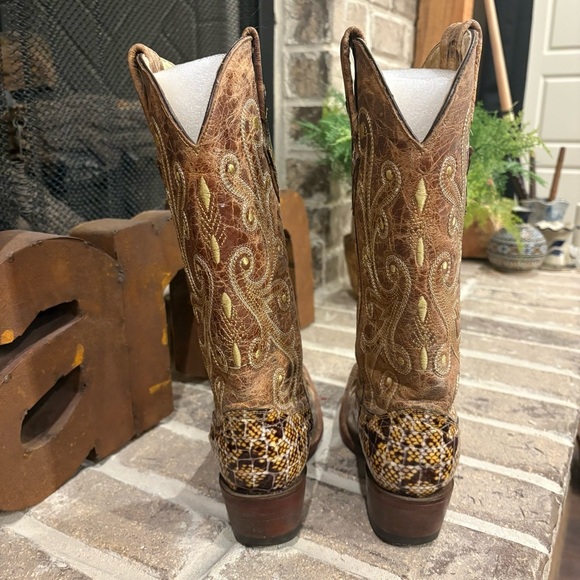 Ferrini Women’s Leather Faux Snakeskin Cowboy Boots Size 7 - Picture 4 of 14